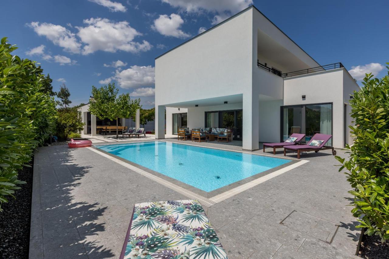 Villa O Vodice Zewnętrze zdjęcie
