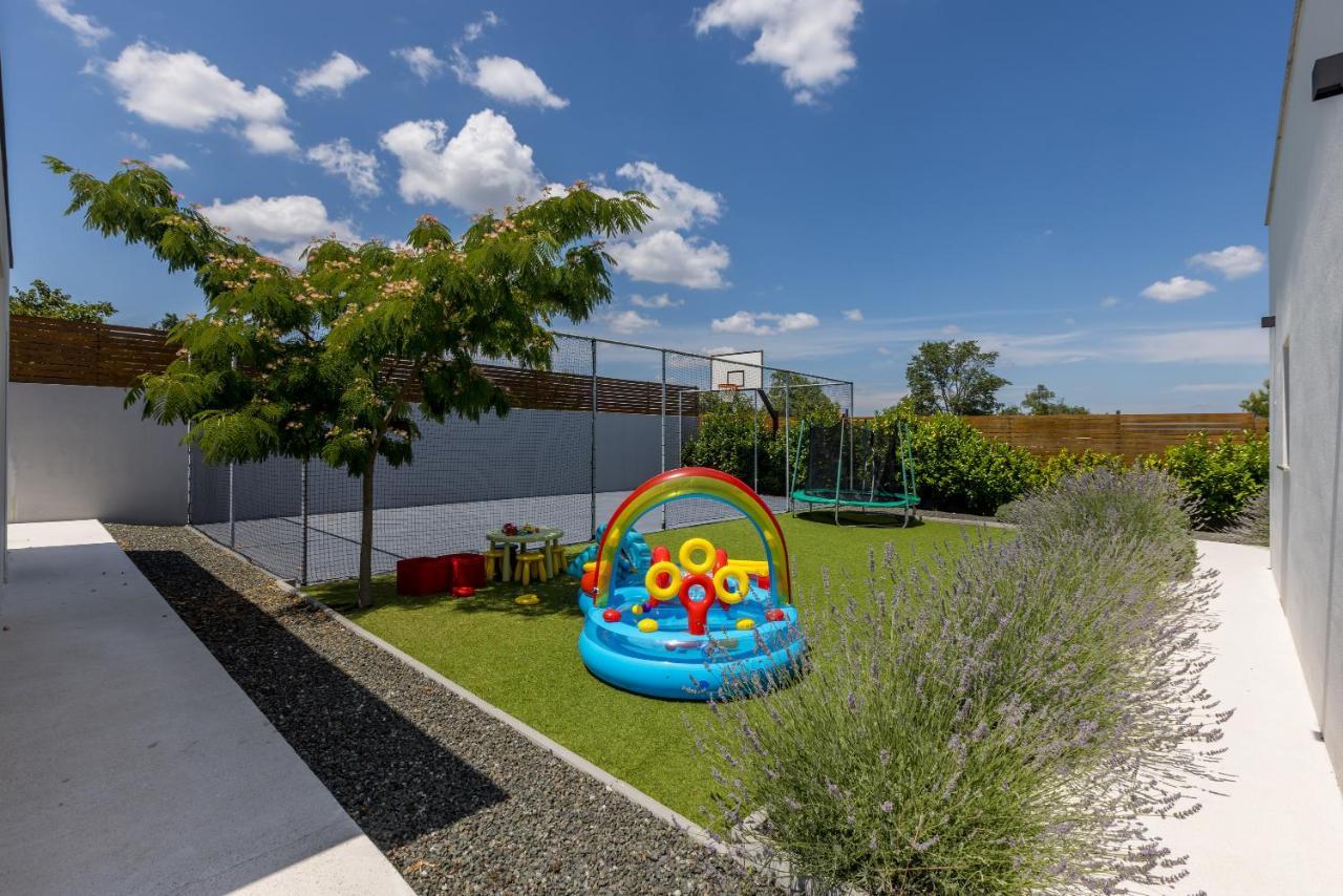 Villa O Vodice Zewnętrze zdjęcie